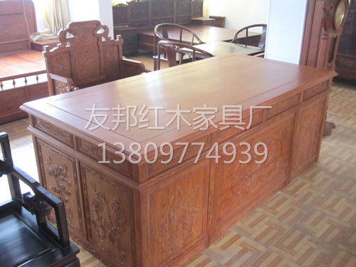 辦公桌2